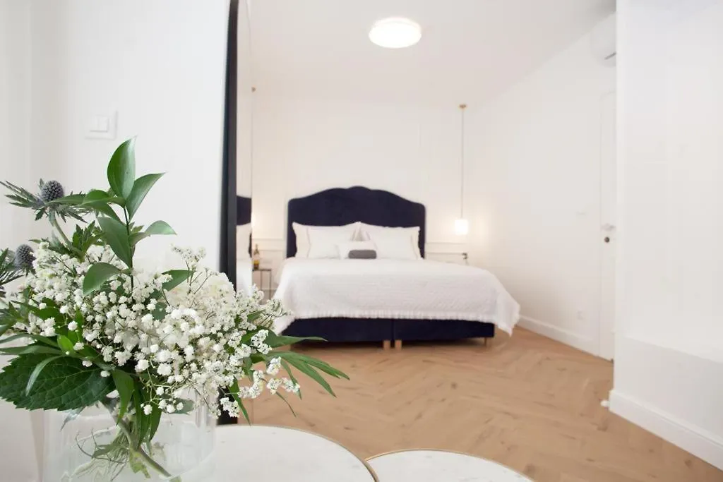 Aurum D Apartment Split 0*,