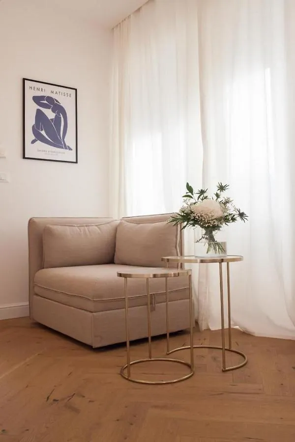 Aurum D Apartment Split