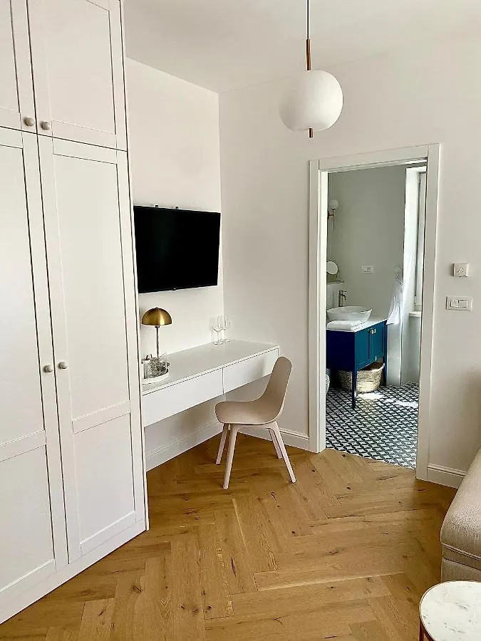 Aurum D Apartment Split